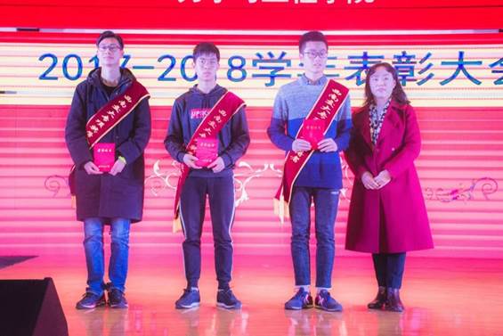 //mmbiz.qpic.cn/mmbiz_jpg/U0MLCjD4EJWuibcoFJu6diauYc7PC51nBW5cnK61SPoaw4S78oyQibWA5b0iaDricicbiaLwNXG6nb0Ota76pPhOqMKWw/640?wx_fmt=jpeg